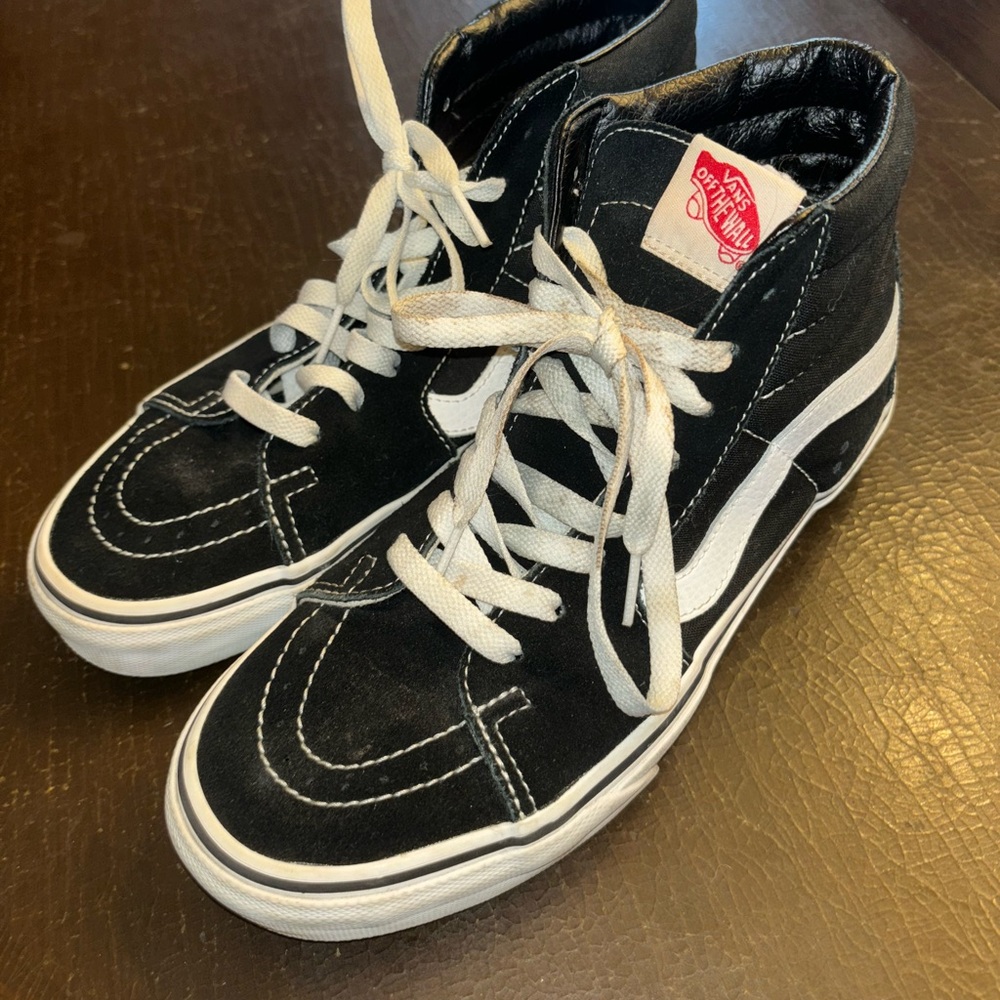 Used Sk8 Hi vans black